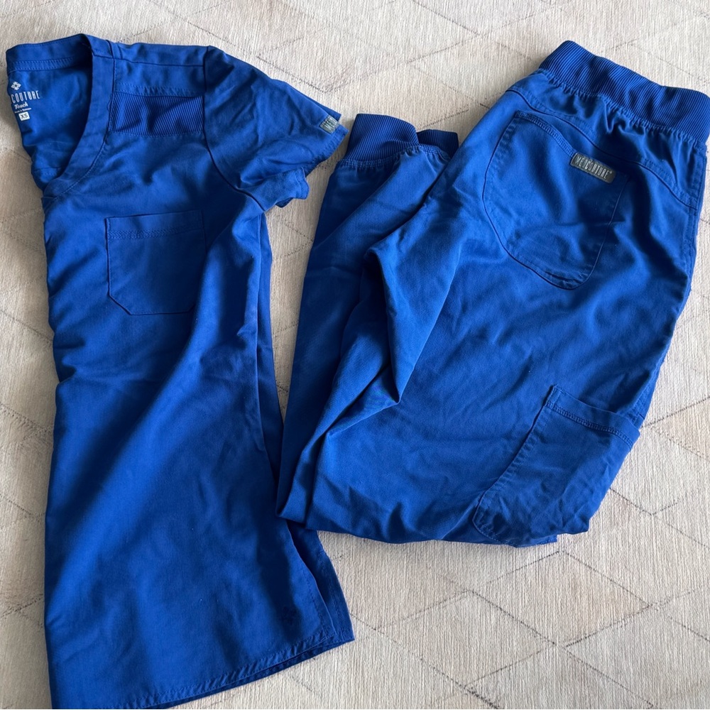 Med couture XS top and S bottom